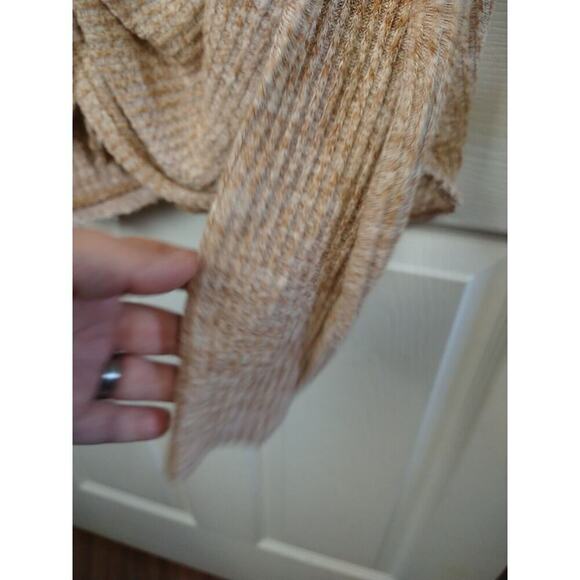 Out From Under Rust Oversized M Long Sleeve V Neck Waffle Button Knotted Blouse. - Picture 4 of 9